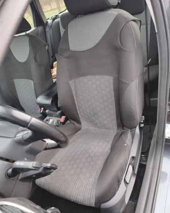 Ford Focus cena 17900 przebieg: 230000, rok produkcji 2010 z Częstochowa małe 466